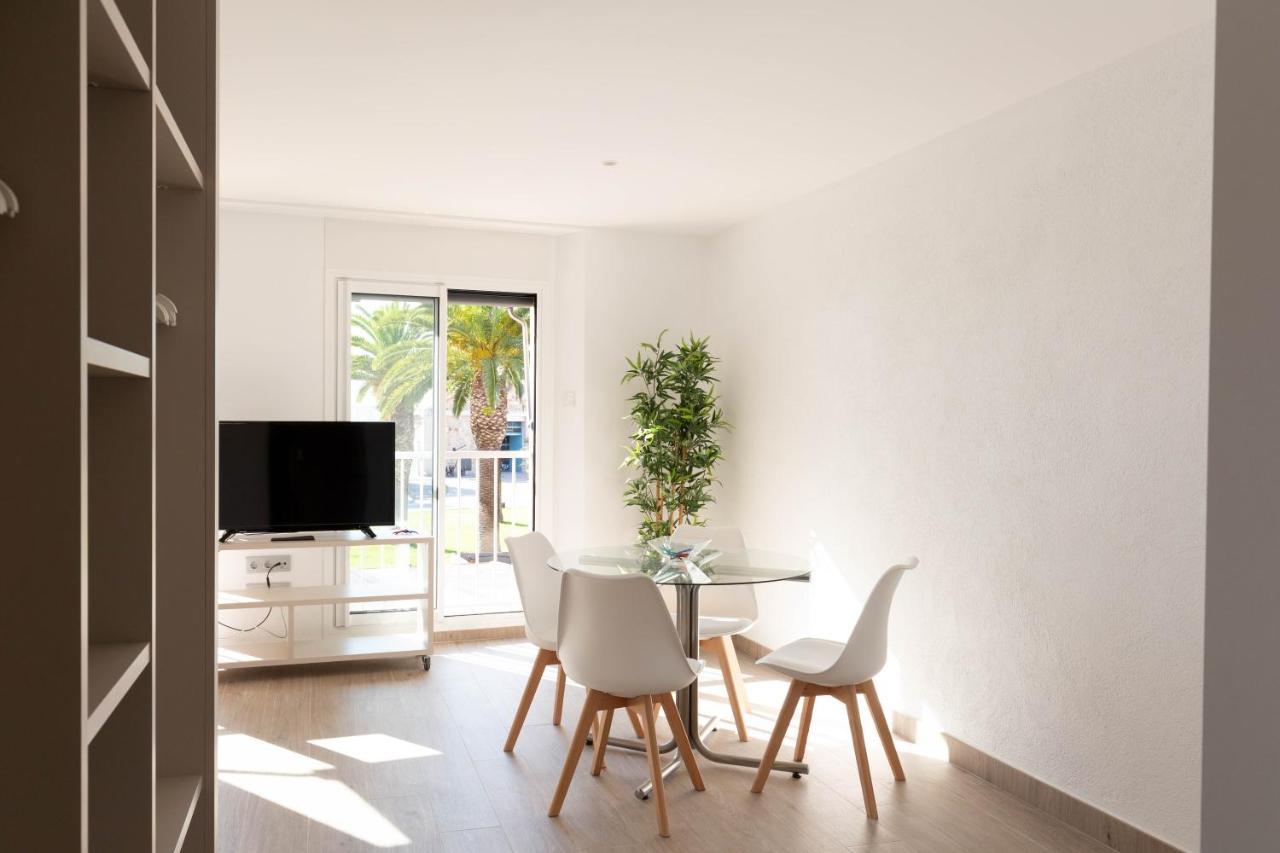 Loft Amb Vistes Al Mar By Apartaments La Catifa Palamos Exterior photo